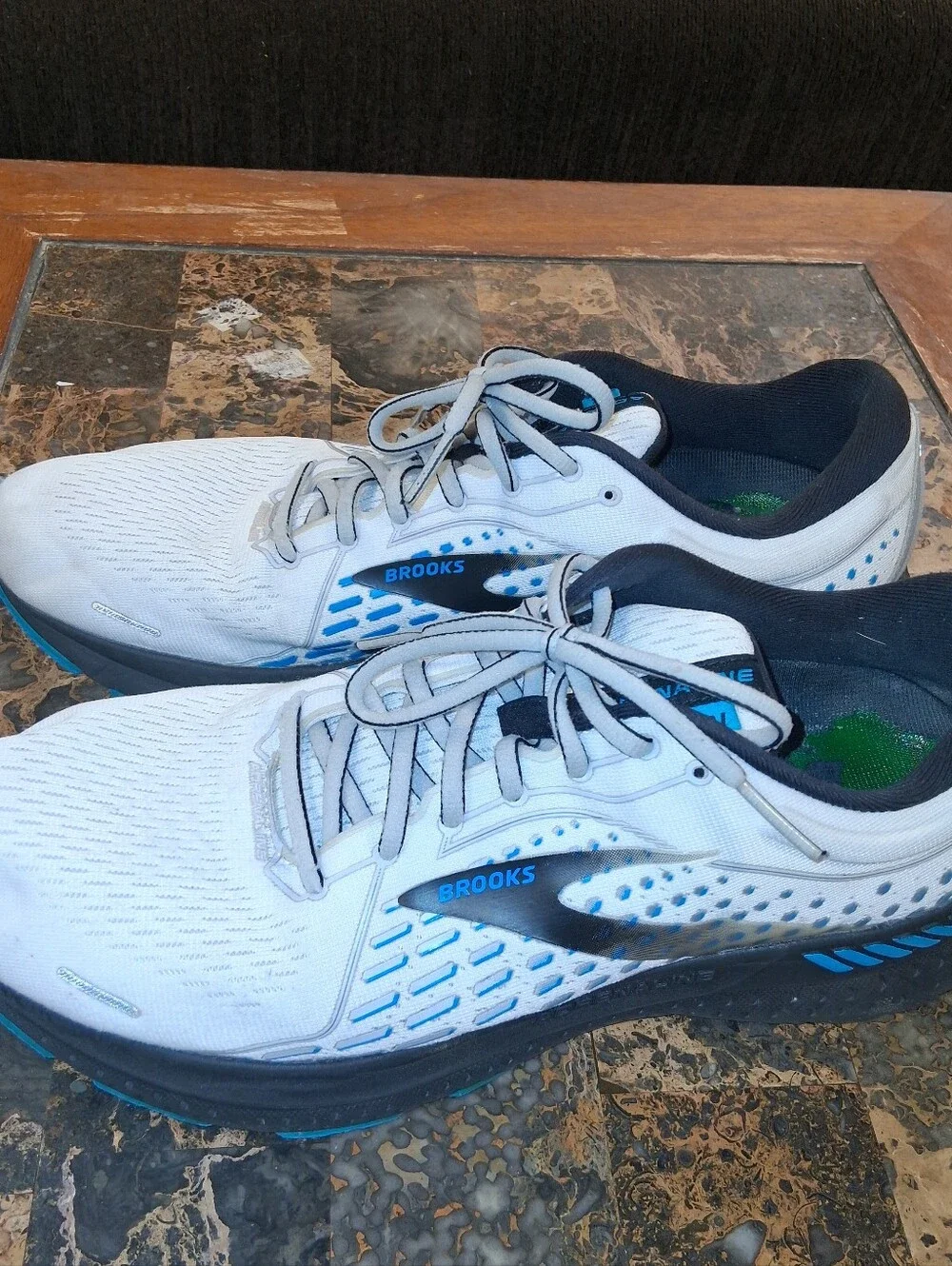 Brooks Adrenaline GTS 21 Men Lace-Up Low Top Running Shoes Gray/Black 2E SZ:12..